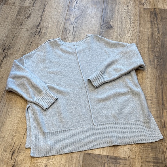 Aerie Light Gray Women's Crew Neck Sweater - Picture 5 of 6